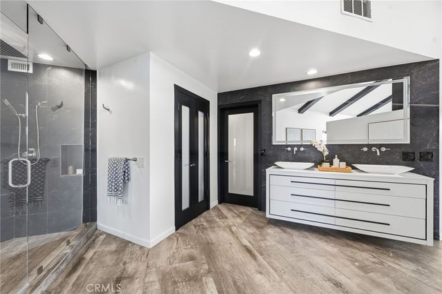 31673 Foxfield, Westlake Village, CA 91361