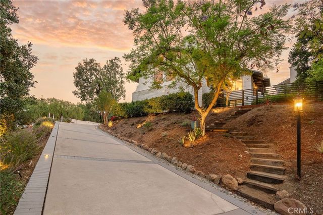31673 Foxfield, Westlake Village, CA 91361