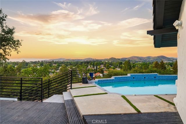 31673 Foxfield, Westlake Village, CA 91361