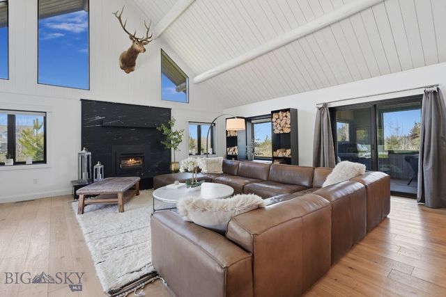 1589 Cougar Drive, Bozeman, MT 59718