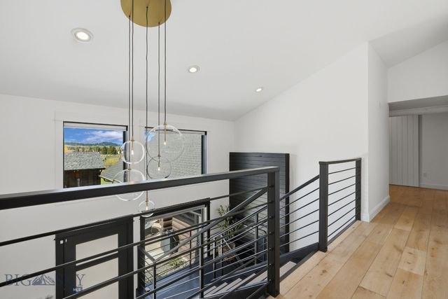 1589 Cougar Drive, Bozeman, MT 59718