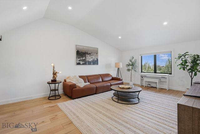 1589 Cougar Drive, Bozeman, MT 59718