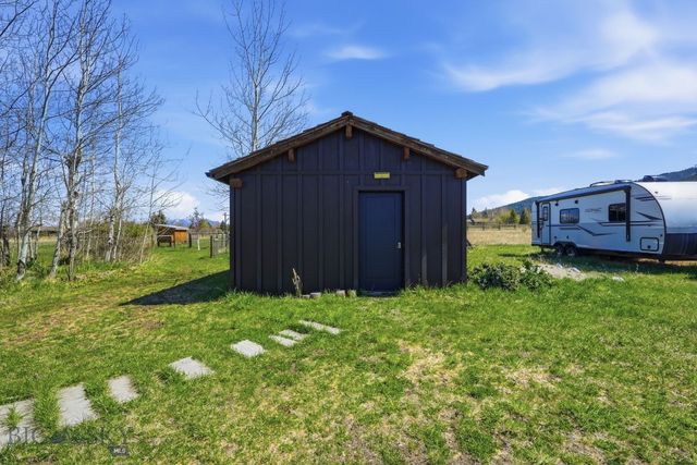 1589 Cougar Drive, Bozeman, MT 59718