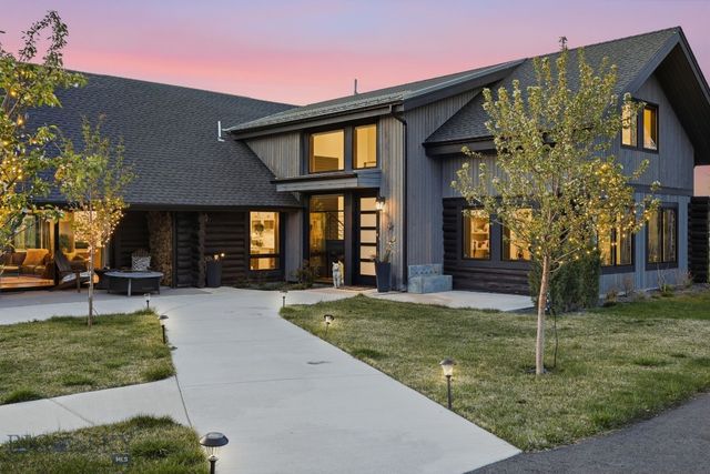 1589 Cougar Drive, Bozeman, MT 59718
