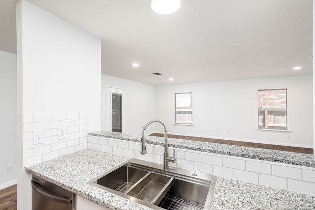 7355 DAULTON RDG, Converse, TX 78109