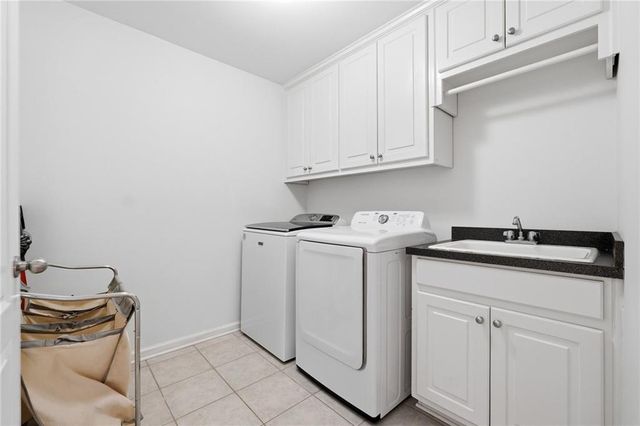 3960 Bonnett Creek Lane, Hoschton, GA 30548