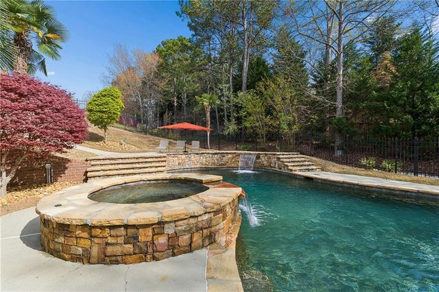 3960 Bonnett Creek Lane, Hoschton, GA 30548