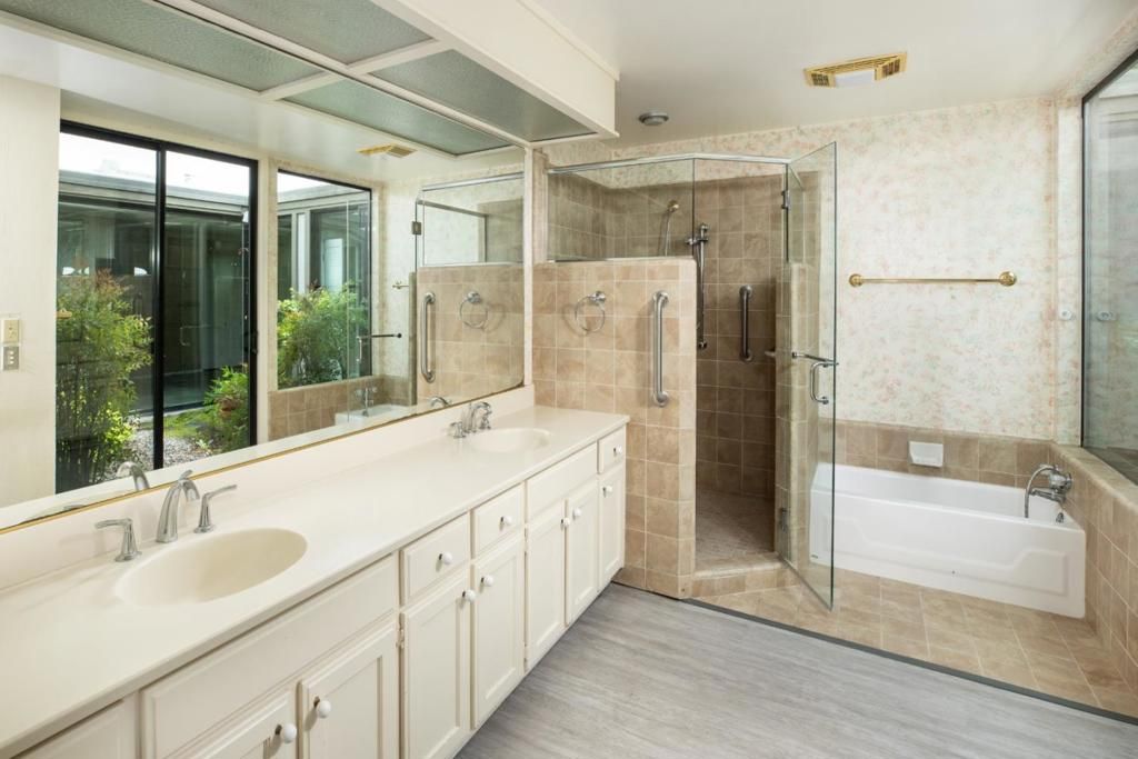 Image 7 of property listing at 37 Deep Well Lane, Los Altos, CA 94022