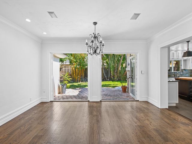 2709 NE 30th St, Fort Lauderdale, FL 33306