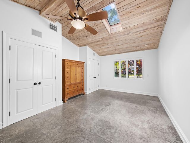 2709 NE 30th St, Fort Lauderdale, FL 33306