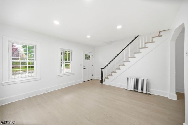 89 High St, Newton Town, NJ 07860
