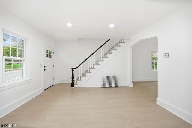 89 High St, Newton Town, NJ 07860