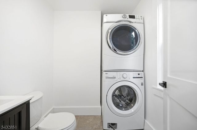 89 High St, Newton Town, NJ 07860