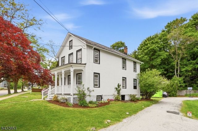 89 High St, Newton Town, NJ 07860