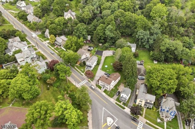 89 High St, Newton Town, NJ 07860