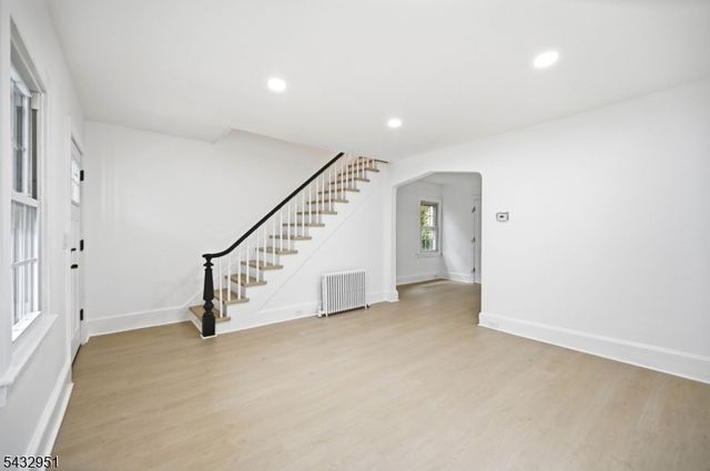 89 High St, Newton Town, NJ 07860