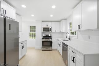 89 High St, Newton Town, NJ 07860