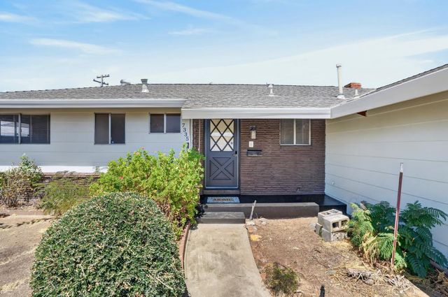 7335 Lindale Dr, Sacramento, CA 95828