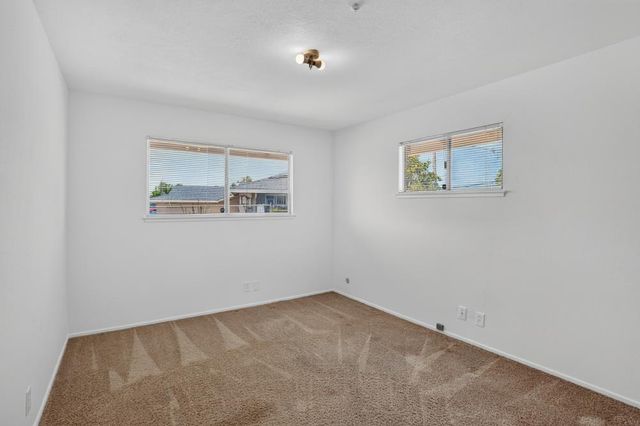 7335 Lindale Dr, Sacramento, CA 95828