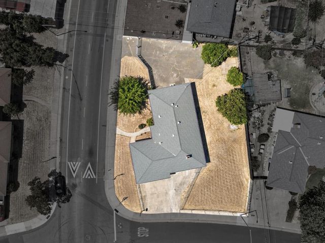 7335 Lindale Dr, Sacramento, CA 95828