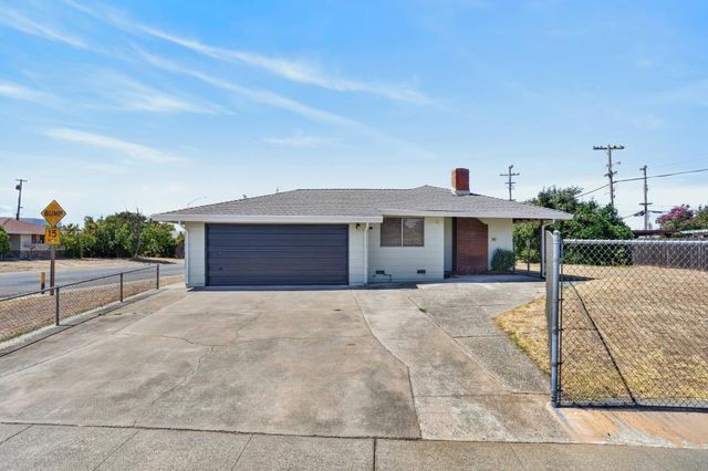 7335 Lindale Dr, Sacramento, CA 95828