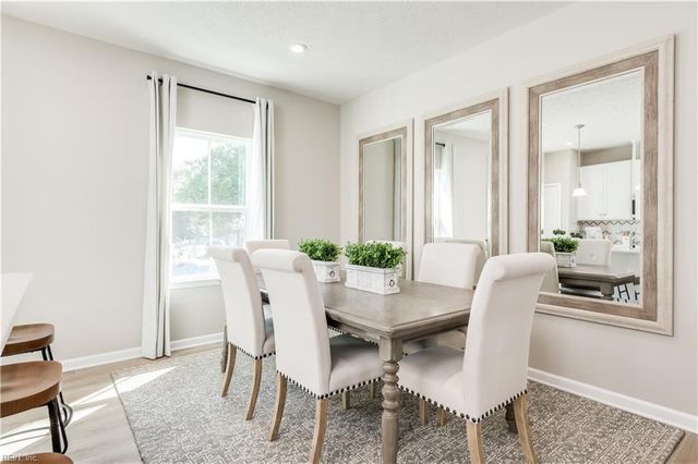 222 Reids Place DR, Suffolk, VA 23434