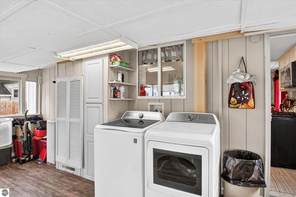 Image 23 of property listing at 1215 Rosedale Street, Alma, MI 48801