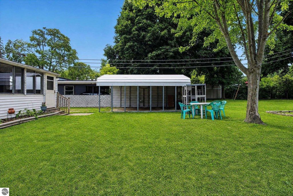 Image 32 of property listing at 1215 Rosedale Street, Alma, MI 48801