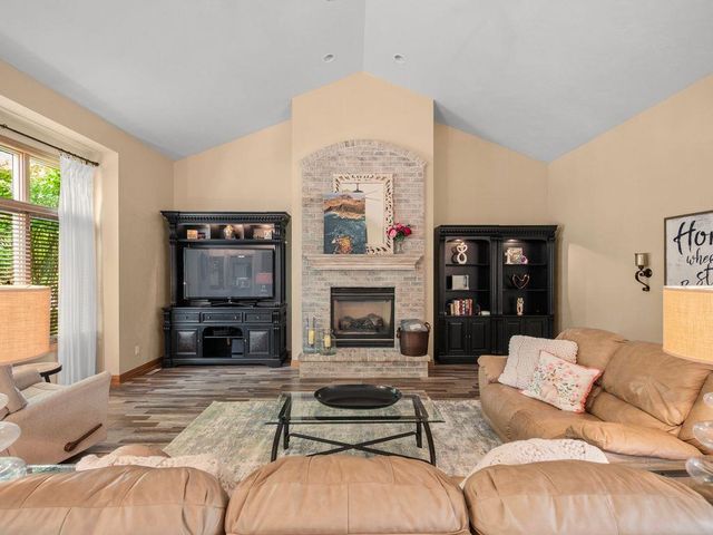 2703 E CORRIDOR DRIVE, Appleton, WI 54913