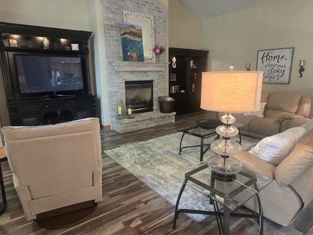 2703 E CORRIDOR DRIVE, Appleton, WI 54913