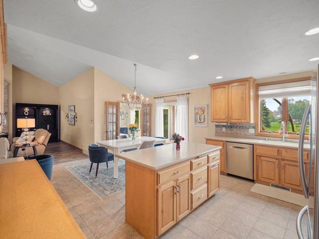 2703 E CORRIDOR DRIVE, Appleton, WI 54913