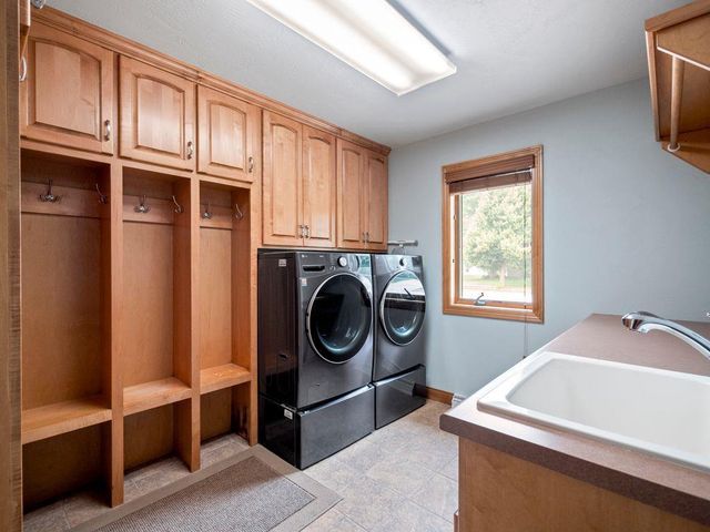 2703 E CORRIDOR DRIVE, Appleton, WI 54913