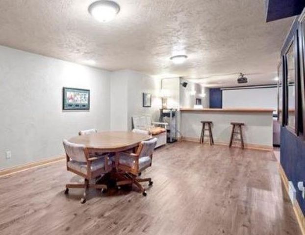 2703 E CORRIDOR DRIVE, Appleton, WI 54913
