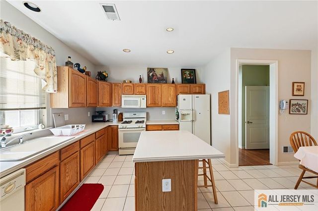 527 Harrier Drive 527, Monroe, NJ 08831