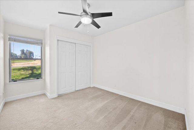 115 Valley Oak Dr, Roseville, CA 95678