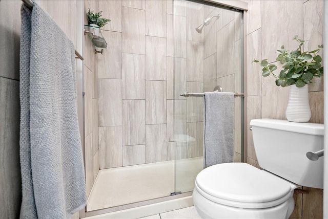 115 Valley Oak Dr, Roseville, CA 95678