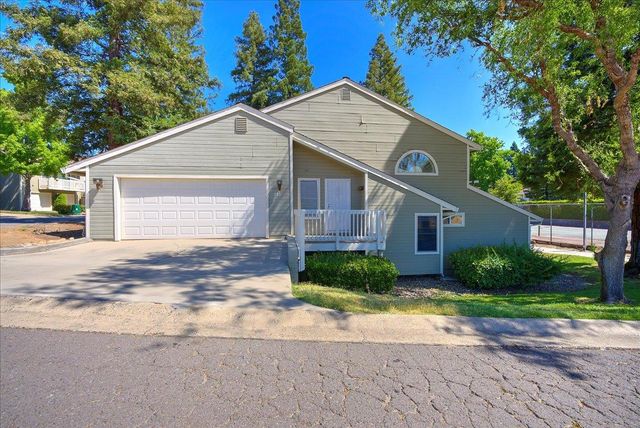 115 Valley Oak Dr, Roseville, CA 95678