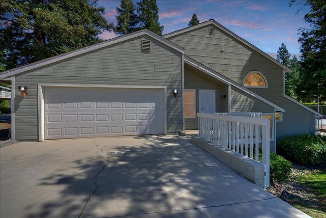 115 Valley Oak Dr, Roseville, CA 95678