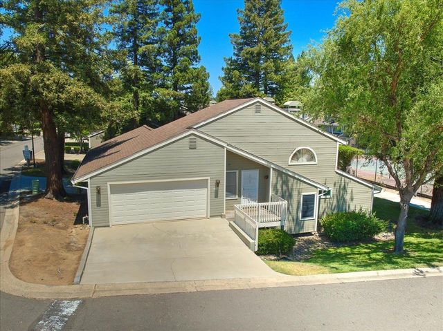 115 Valley Oak Dr, Roseville, CA 95678