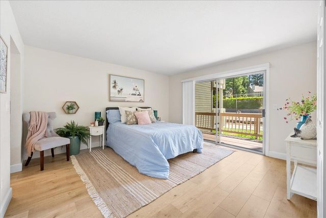 115 Valley Oak Dr, Roseville, CA 95678