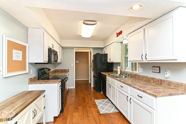 560 Margueritta Court, Greenwood, IN 46143