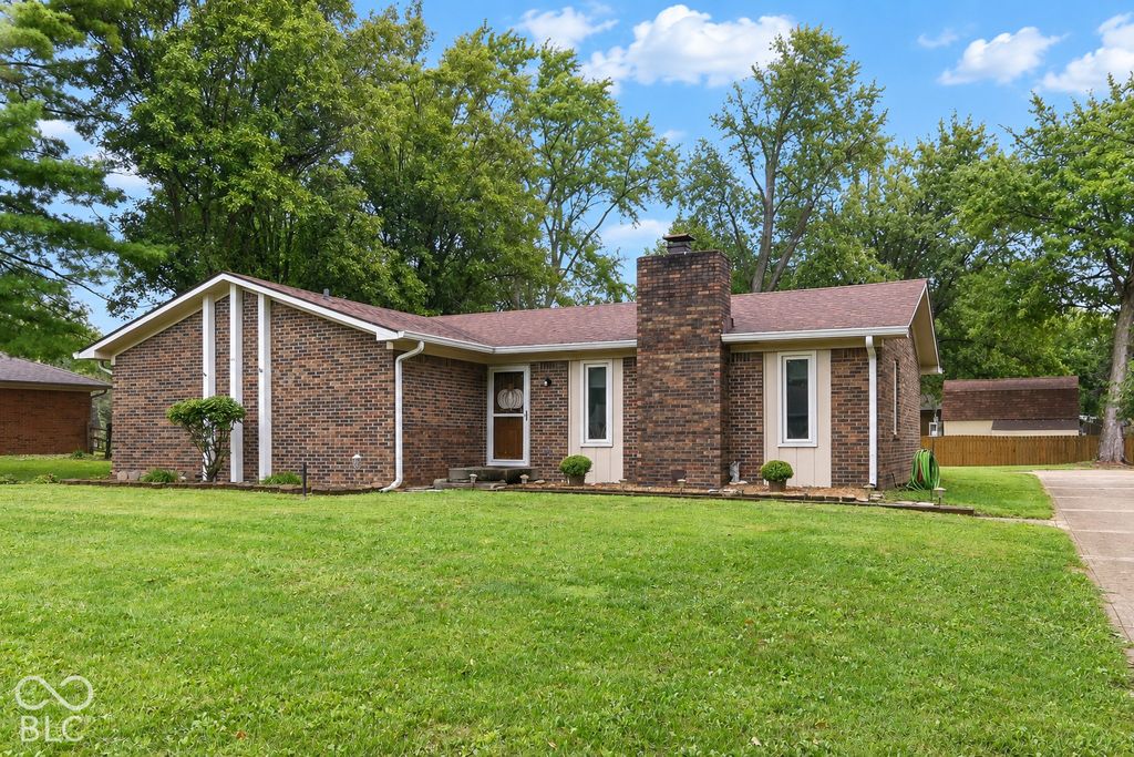 560 Margueritta Court, Greenwood, IN 46143