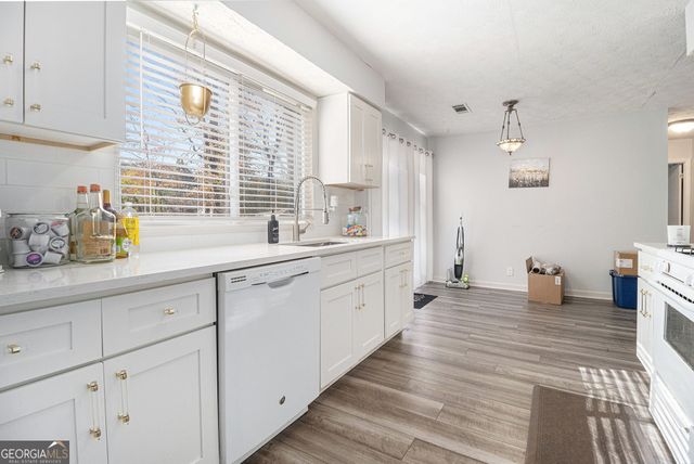 190 Kipling Way, Riverdale, GA 30274