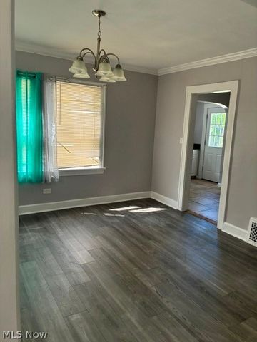 3252 Kildare Road, Cleveland Heights, OH 44118