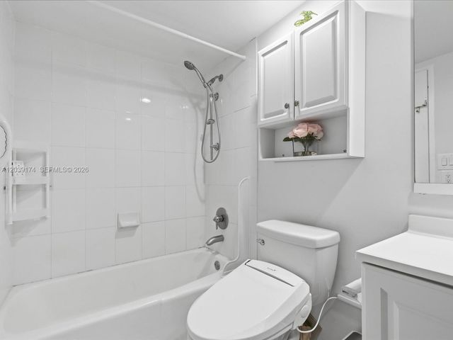 3000 S Ocean Dr 718, Hollywood, FL 33019