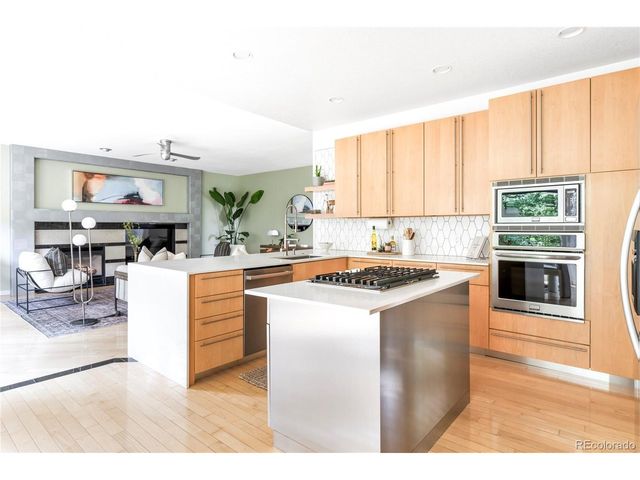 6140 S Newark Way, Englewood, CO 80111