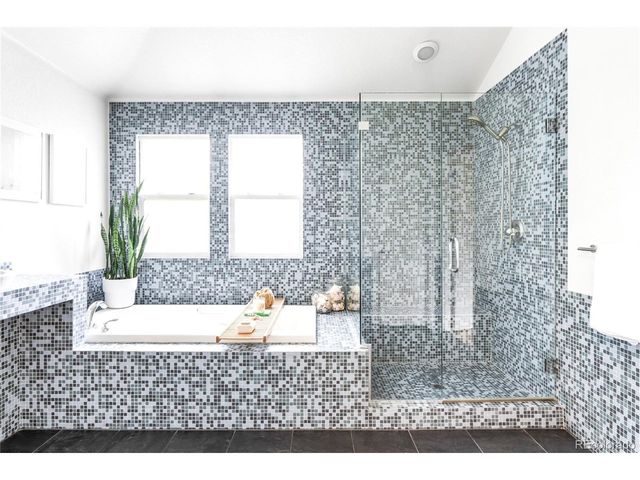 6140 S Newark Way, Englewood, CO 80111