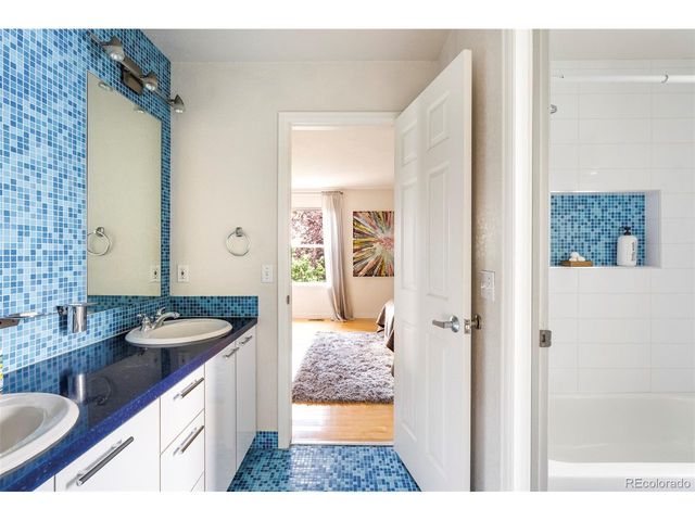 6140 S Newark Way, Englewood, CO 80111