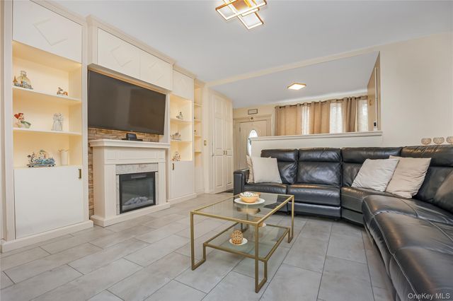 5918 60th Street, Maspeth, NY 11378