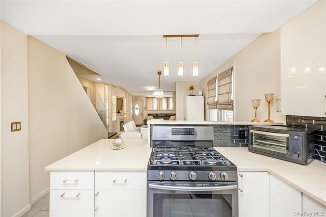 5918 60th Street, Maspeth, NY 11378